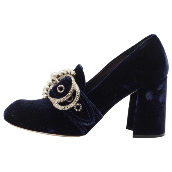 Miu Miu Blue Velvet Pearl Buckle Embellished Mary Jane Pump Size 8 - Picture 2 of 10